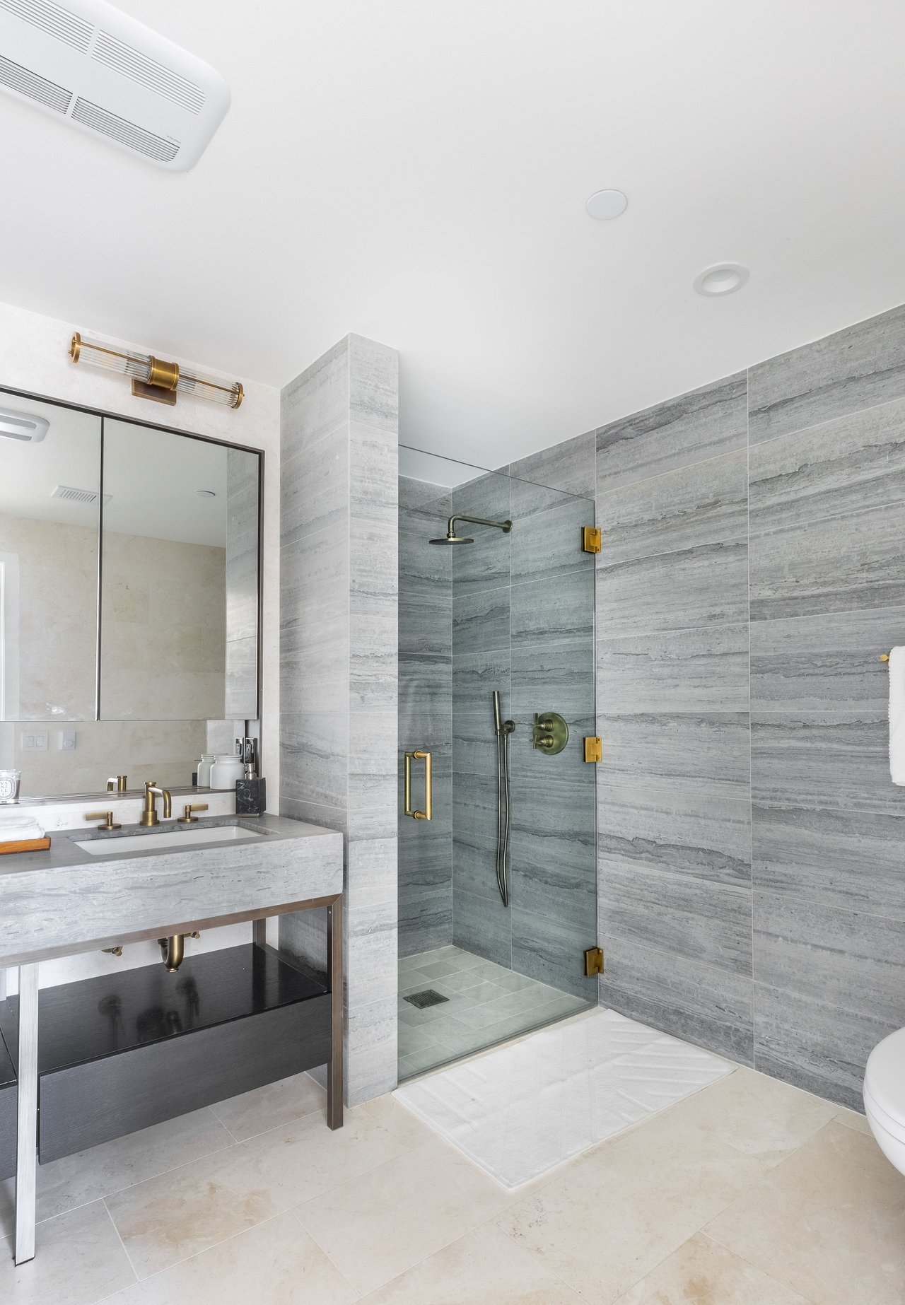 1399 Park Ave, Apt 20/21A