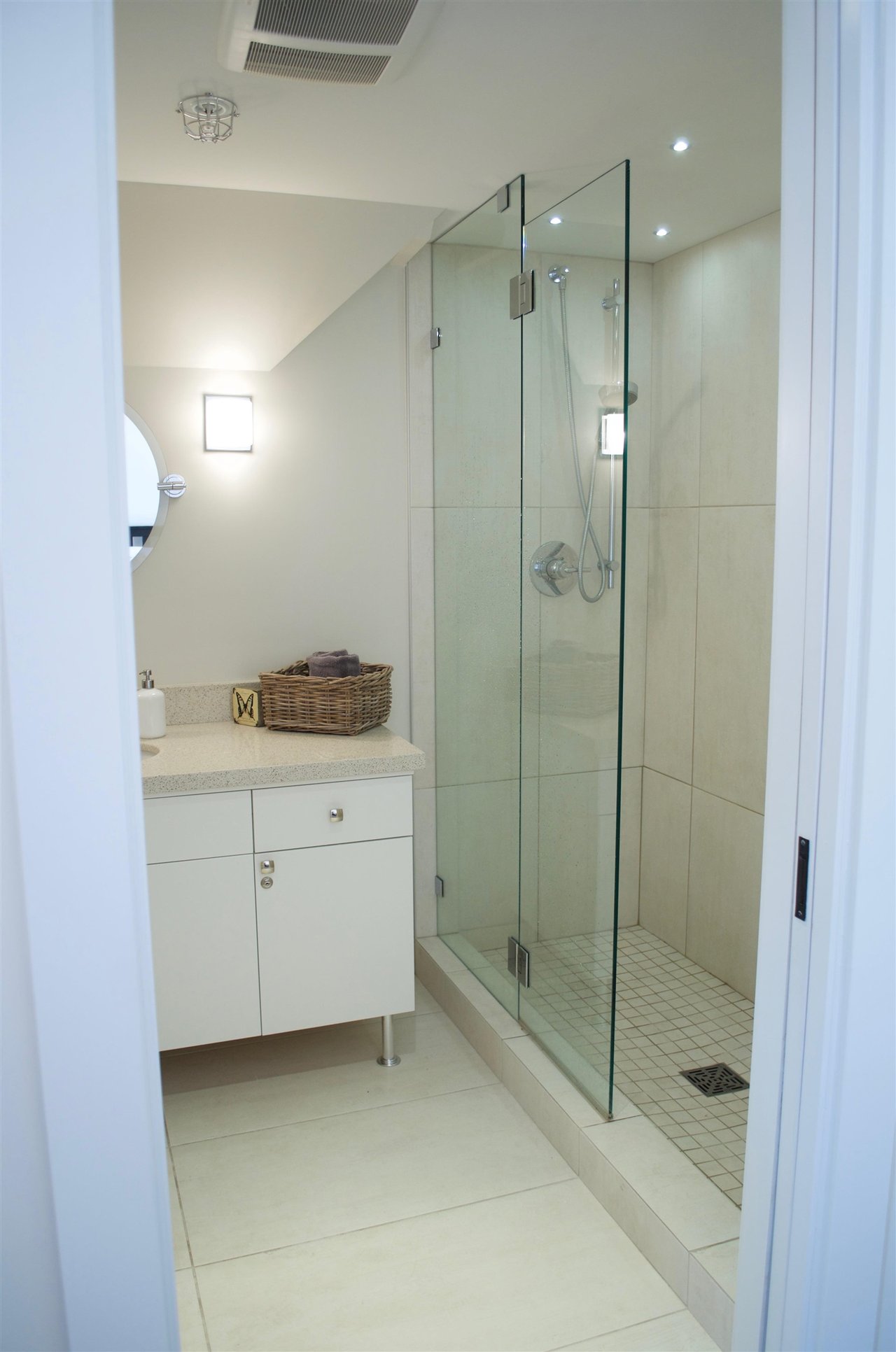 27-4637 Blackcomb Wy