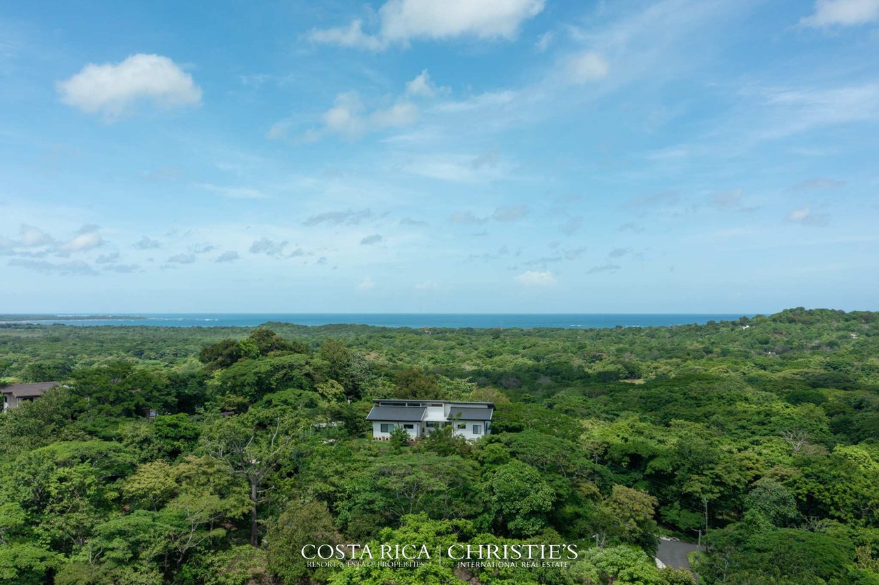 Ocean View Home on over an acre Lot in Las Ventanas