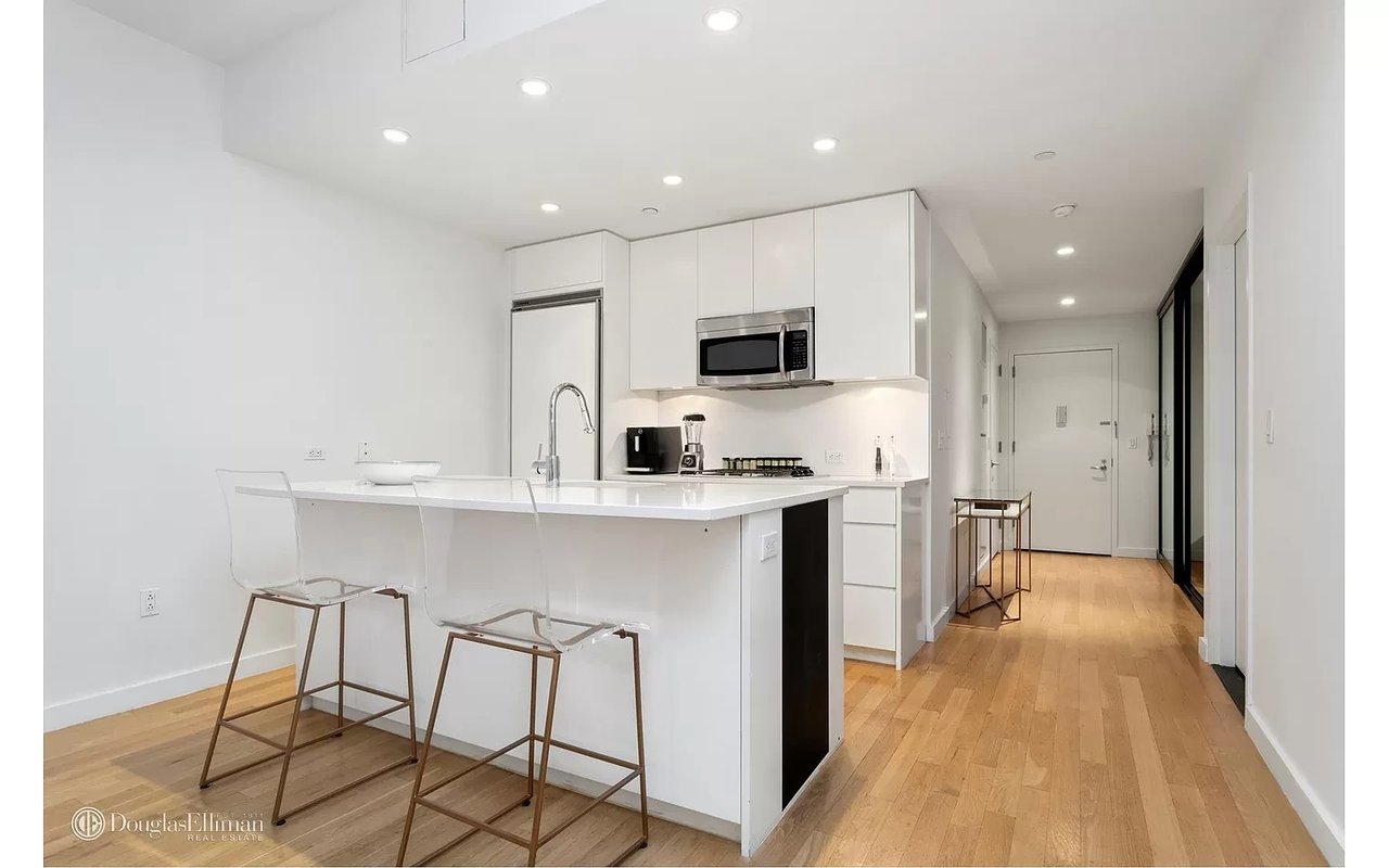 90 William St., #4C