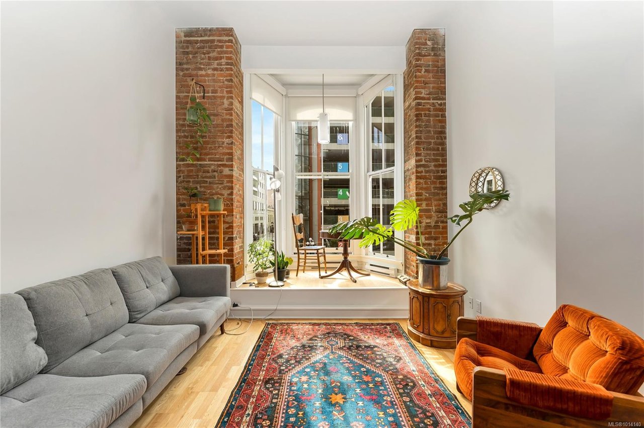 203-562 Yates St, Victoria