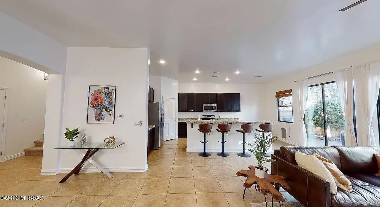 363 E Croydon Park Rd