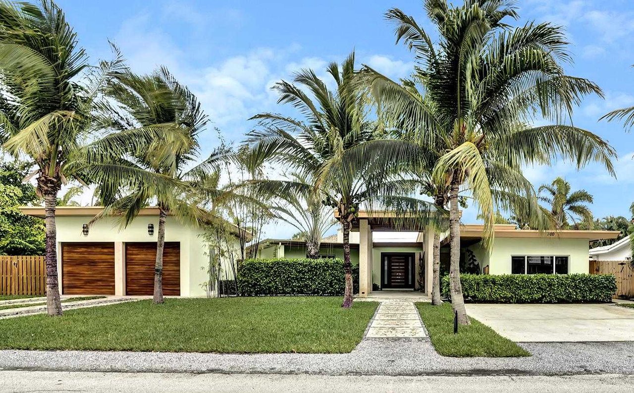 300 Olive Way