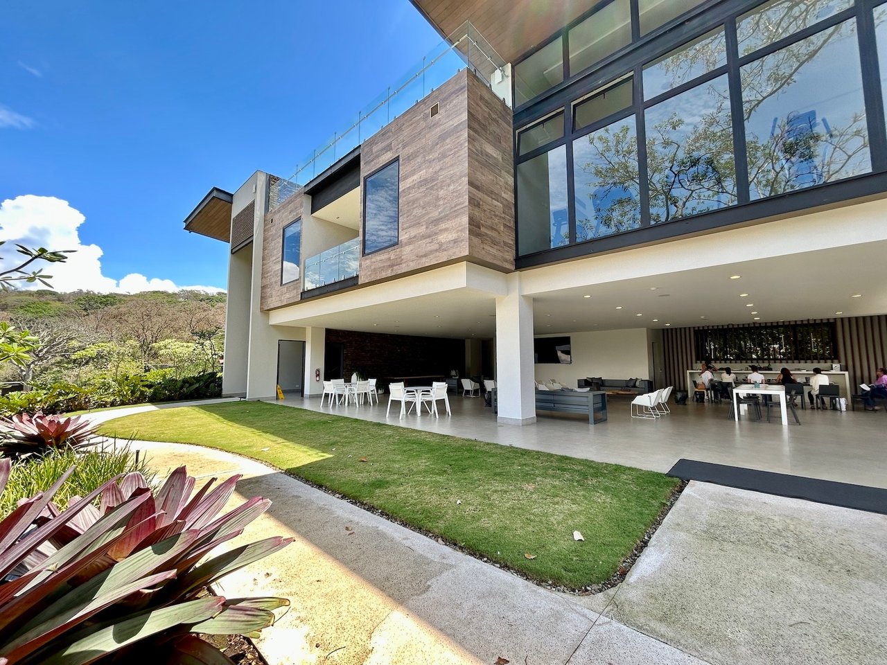 Modern Luxury Panoramic Penthouse, Santa Ana, San Jose