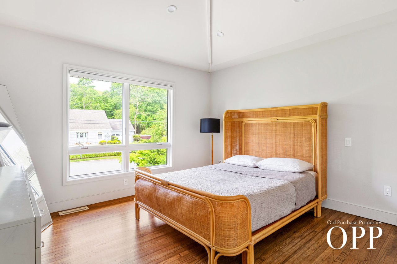 HIGHEST SALE ON HIGHVIEW BOULEVARD