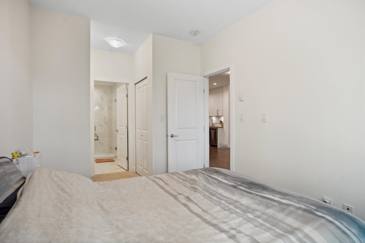 104-8360 Delsom Wy