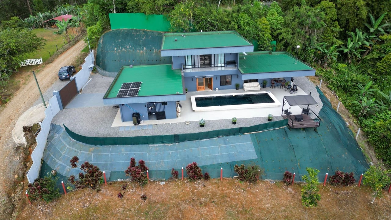 Tropical Villa with Guest Casita, Perez Zeledon, San Jose