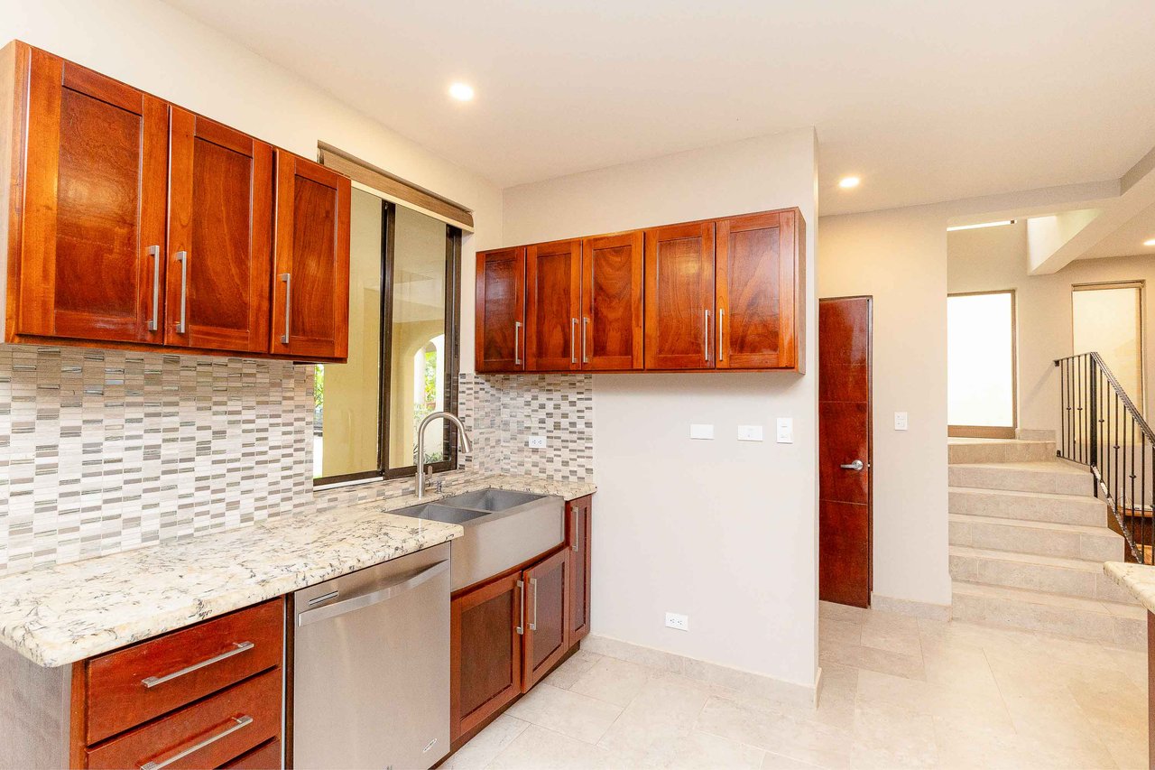 Hacienda Pacifica Casita Remodeled Townhouse, #13