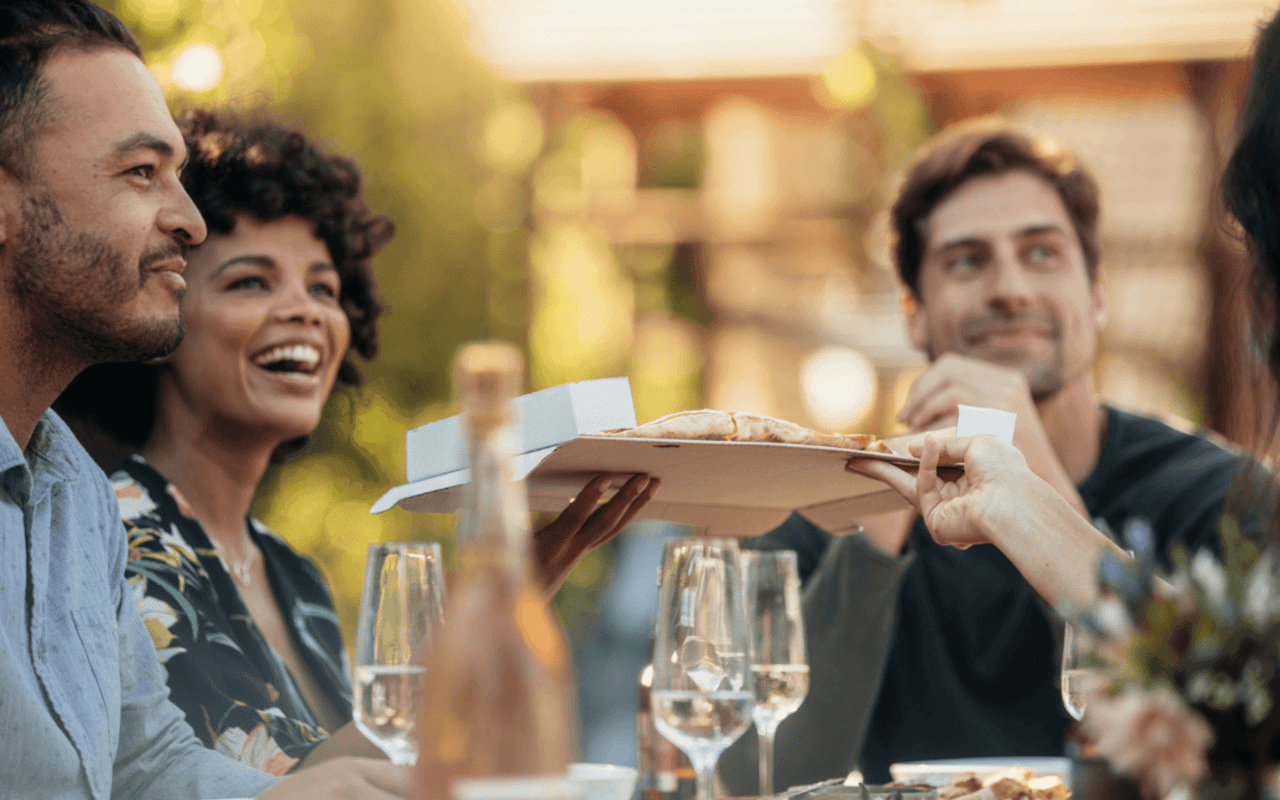 Throwing the Perfect Housewarming Party: A Comprehensive Guide