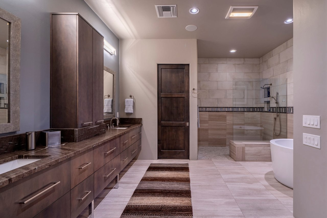 8005 N Barrel Cactus Drive