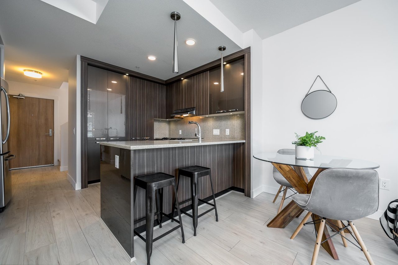 407-733 W 14th St