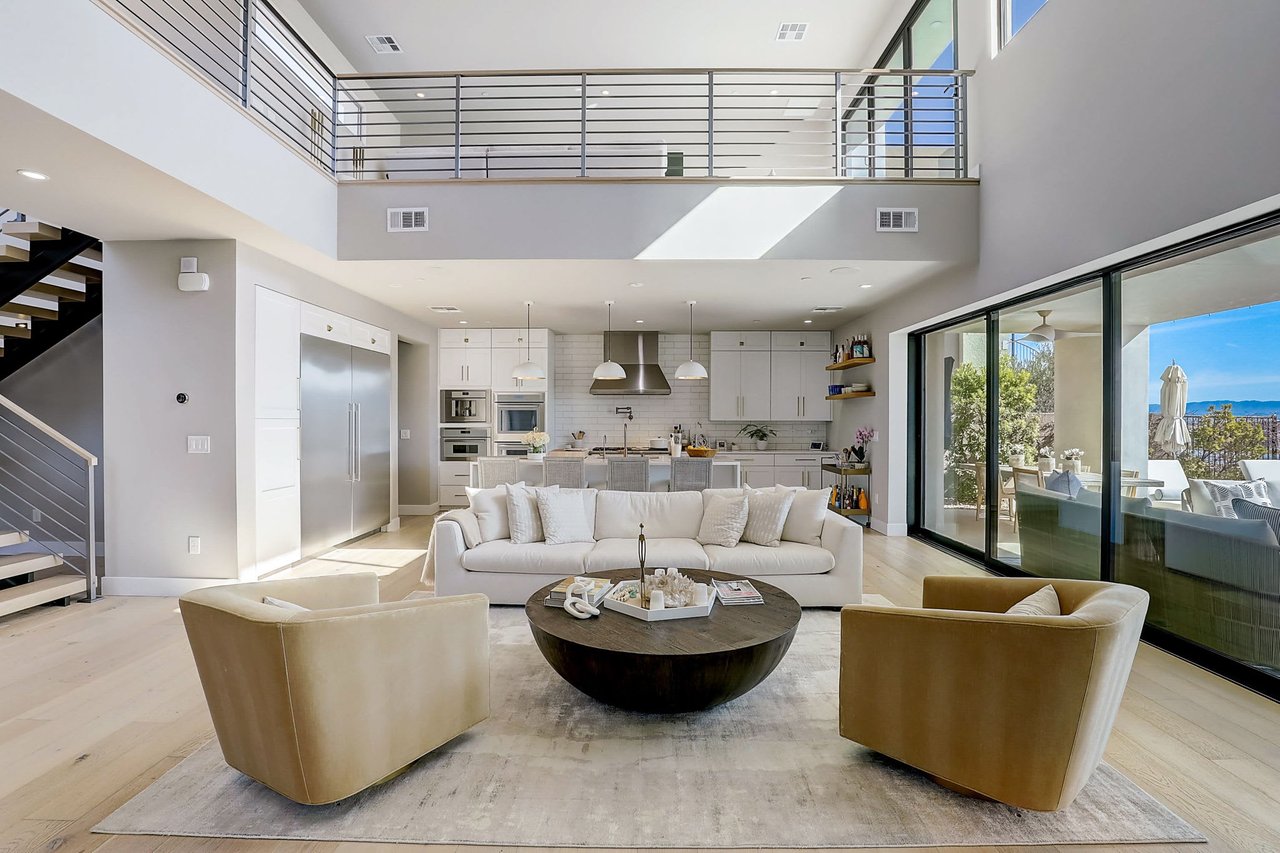 12 Highland Cove Lane