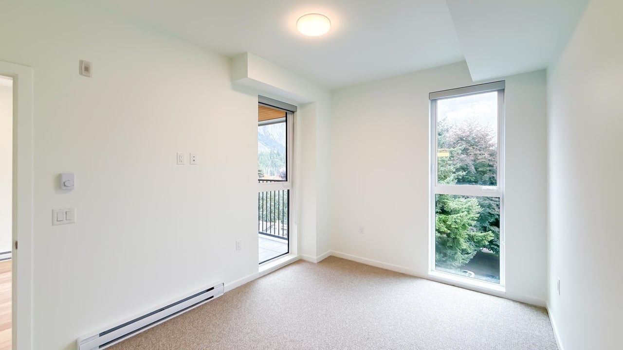 508-37994 Second Ave