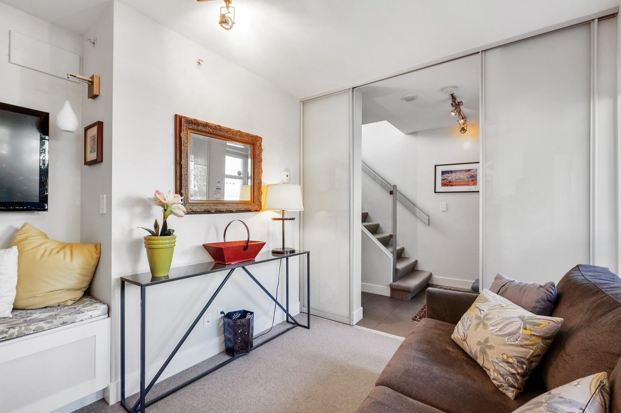 1566 W 8th Avenue, Vancouver