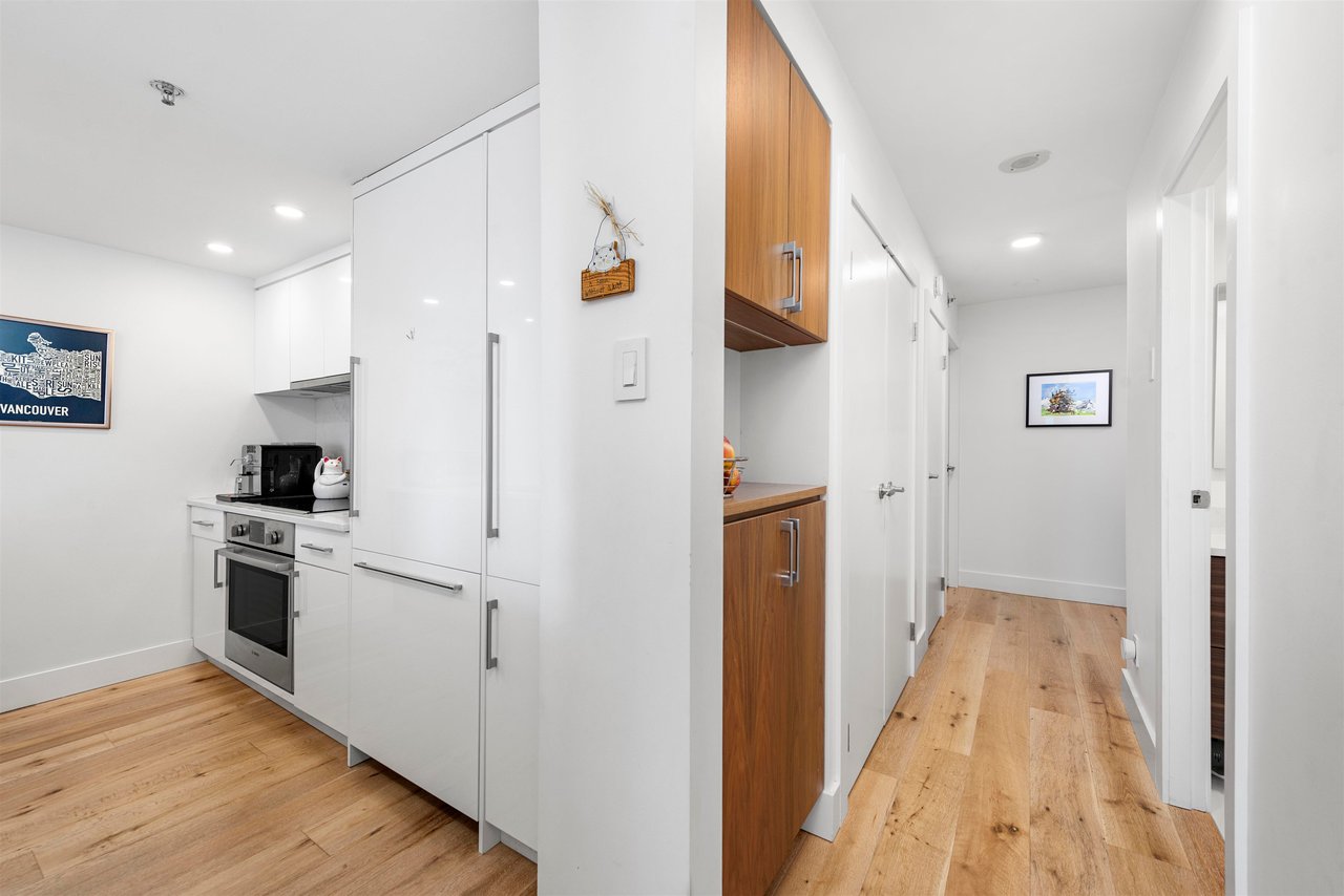 903-238 Alvin Narod Mews