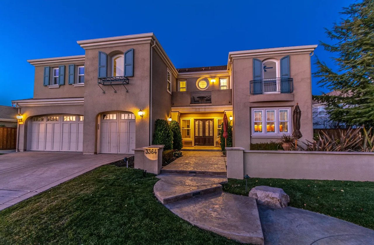 3364 Ledgestone Ct