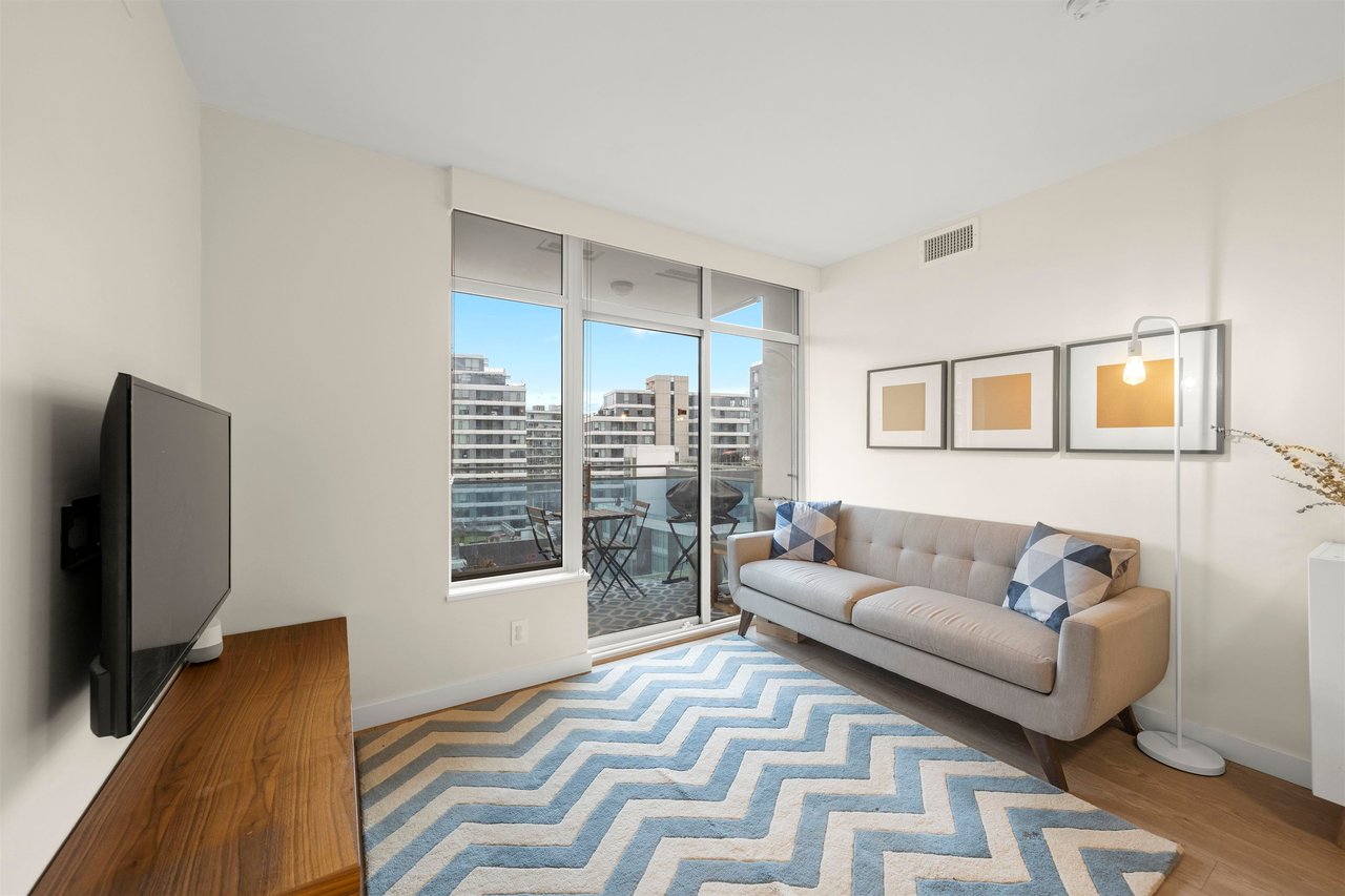 1009-111 E 1st Avenue, Vancouver