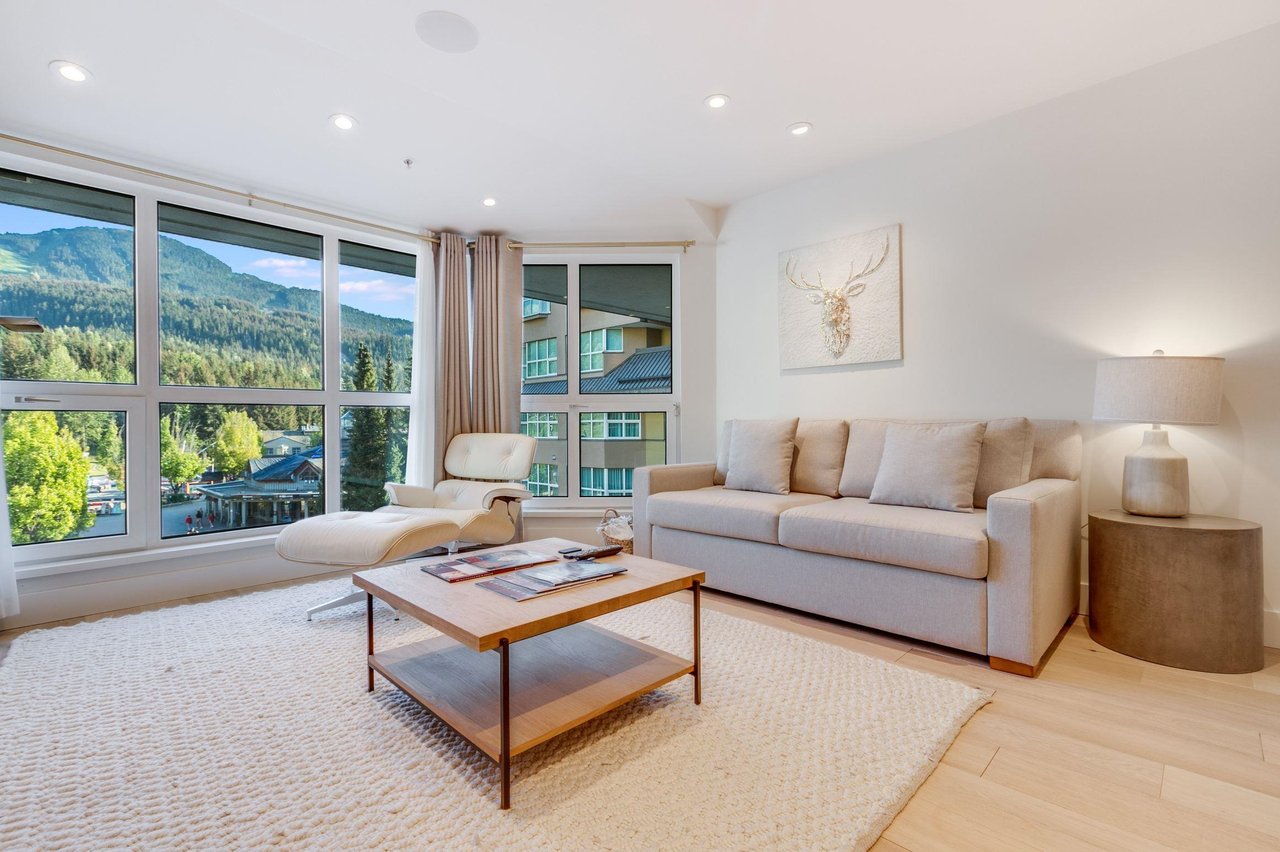 417-4557 Blackcomb Wy