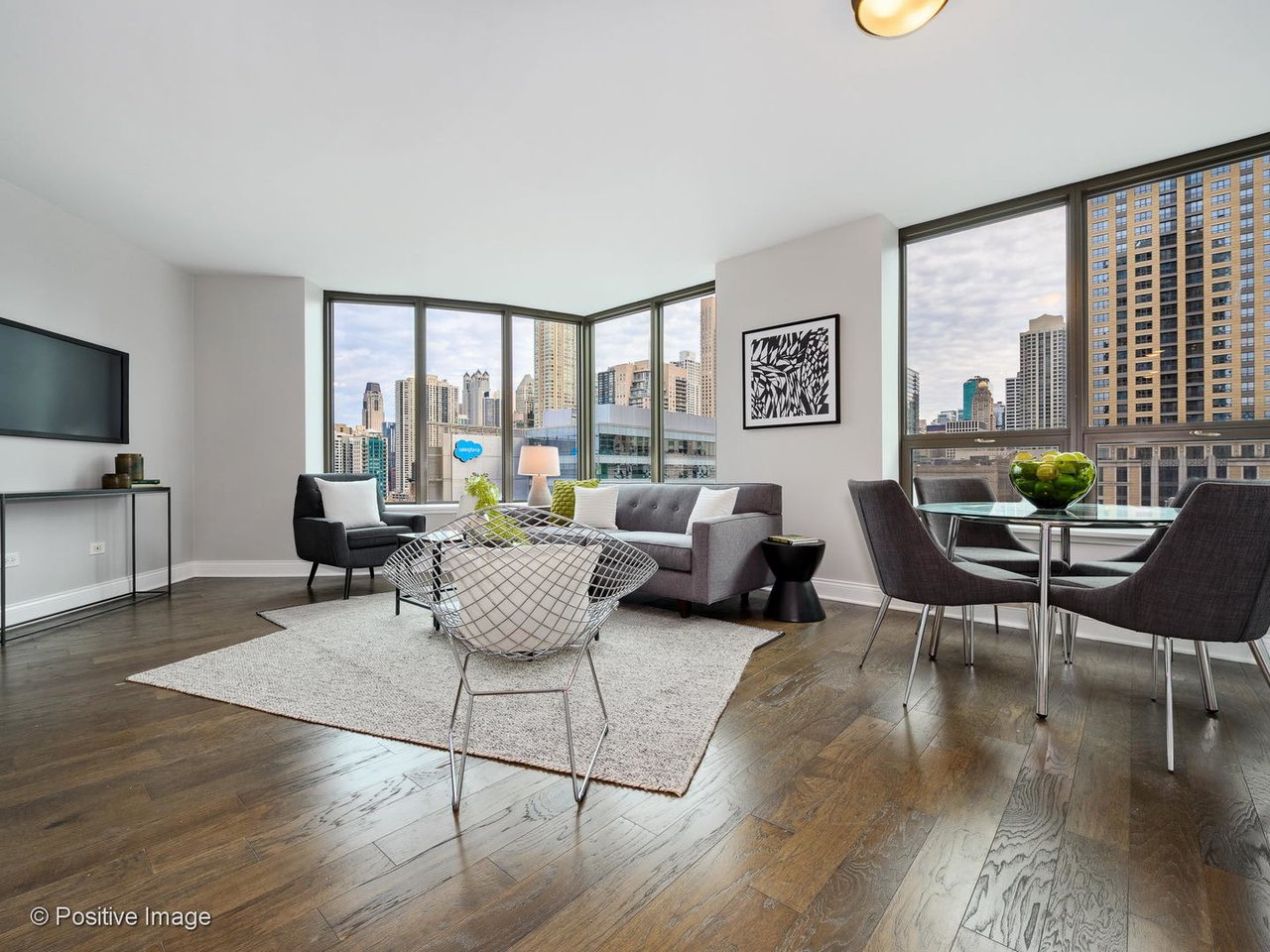 400 N Lasalle St, #2702
