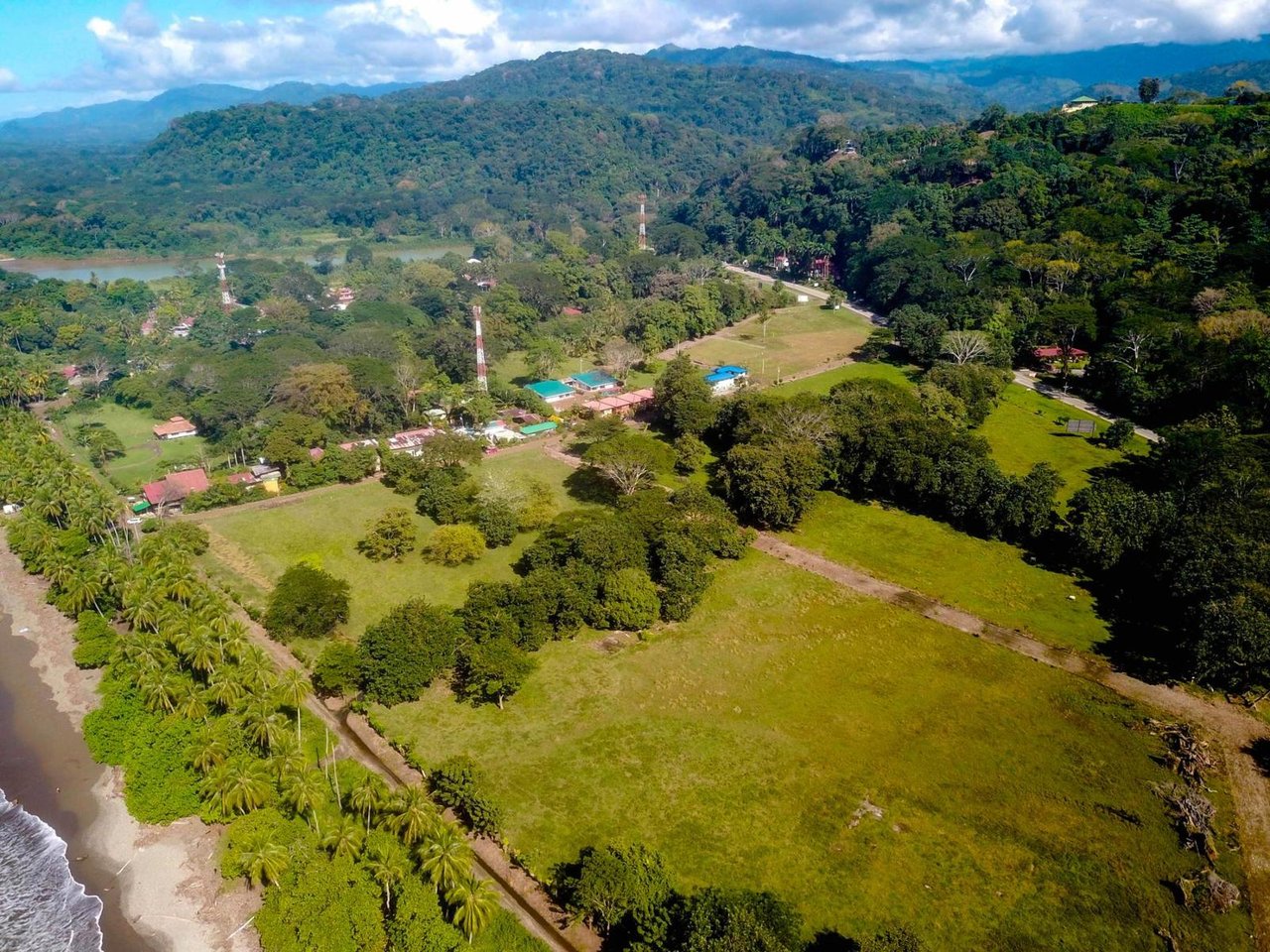 Titled Commercial Development Site, Dominical, Puntarenas