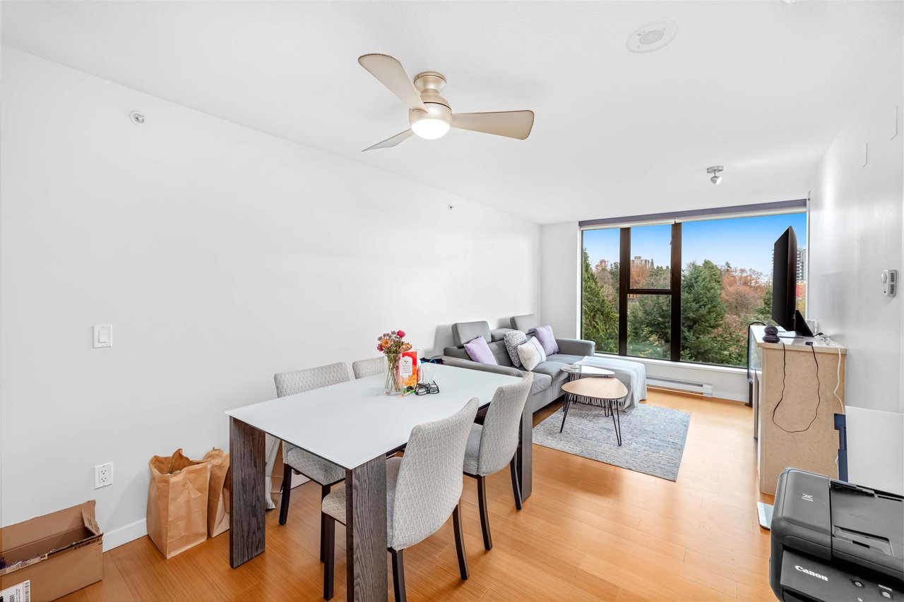 602-683 W Victoria Park