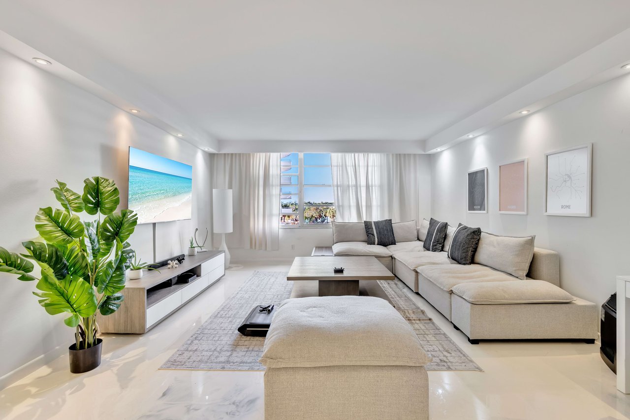 5161 Collins Ave #411 Miami Beach FL-33140