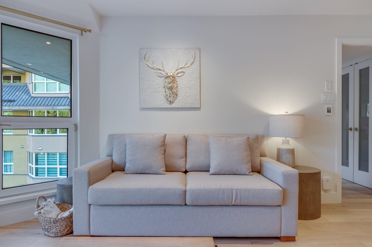 417-4557 Blackcomb Wy
