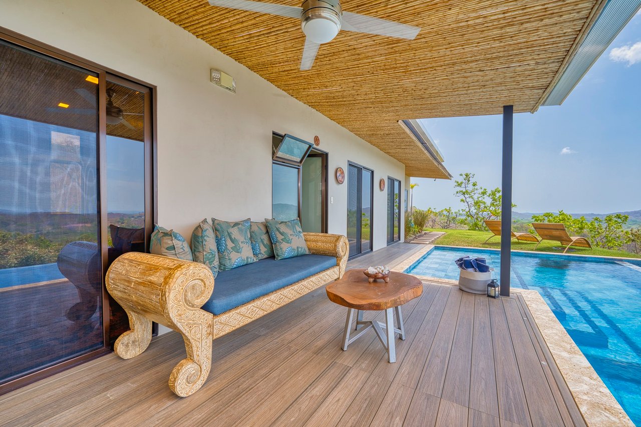 Finca Toltec | Majestic Mountaintop Ocean View Home + 4 Casitas | Ideal Retreat Centre!