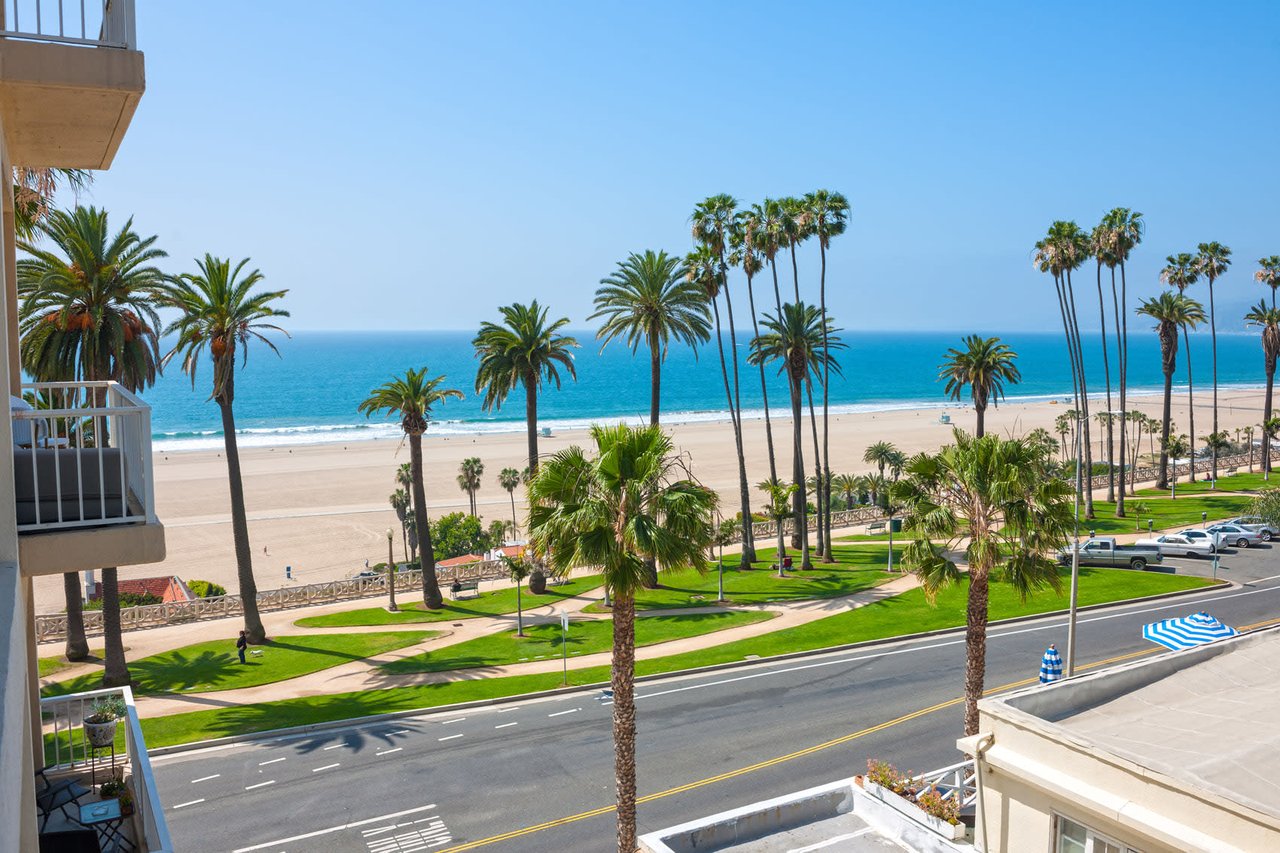 Why The Condo Experts are the Key to a Successful and Guaranteed Sale