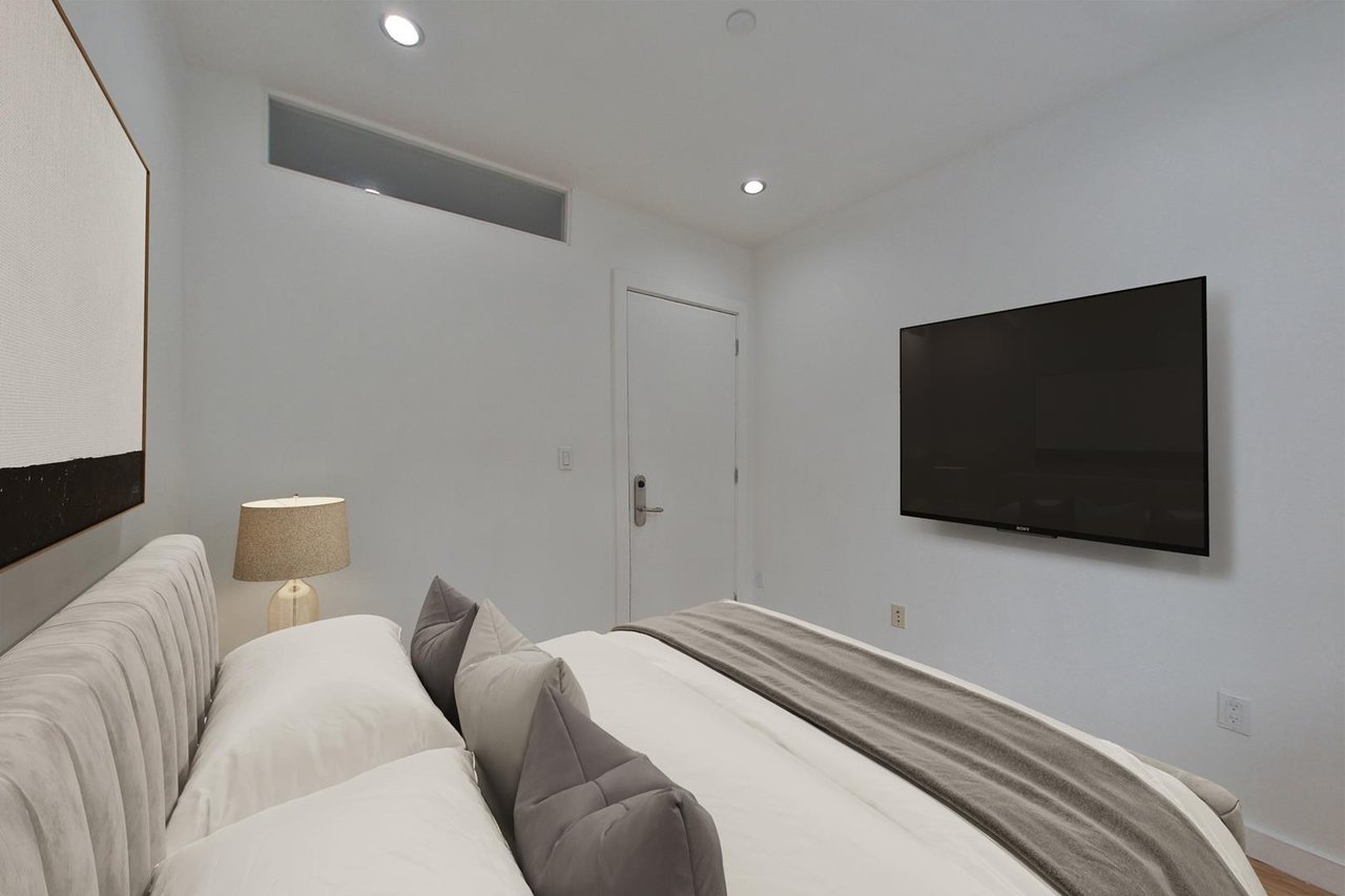 324 Grand Street, Apt 3-B
