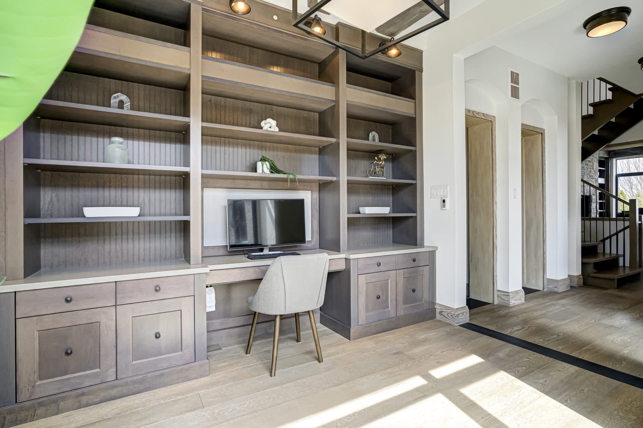 Modern Lakefront Estate in Port Credit