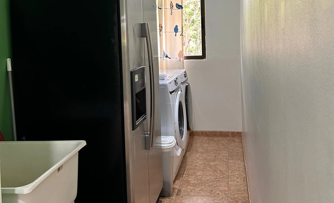 Lake View Home with Guest Casita, Lake Arenal, Alajuela
