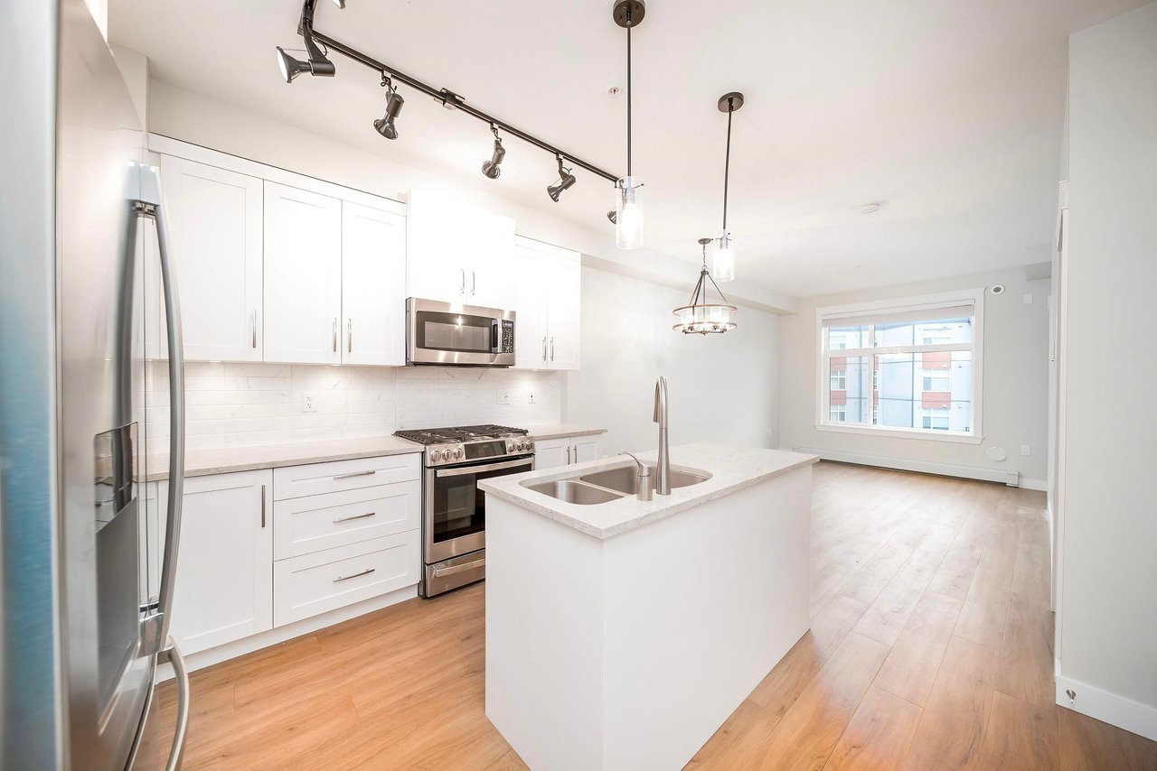 410-11077 Ravine Rd