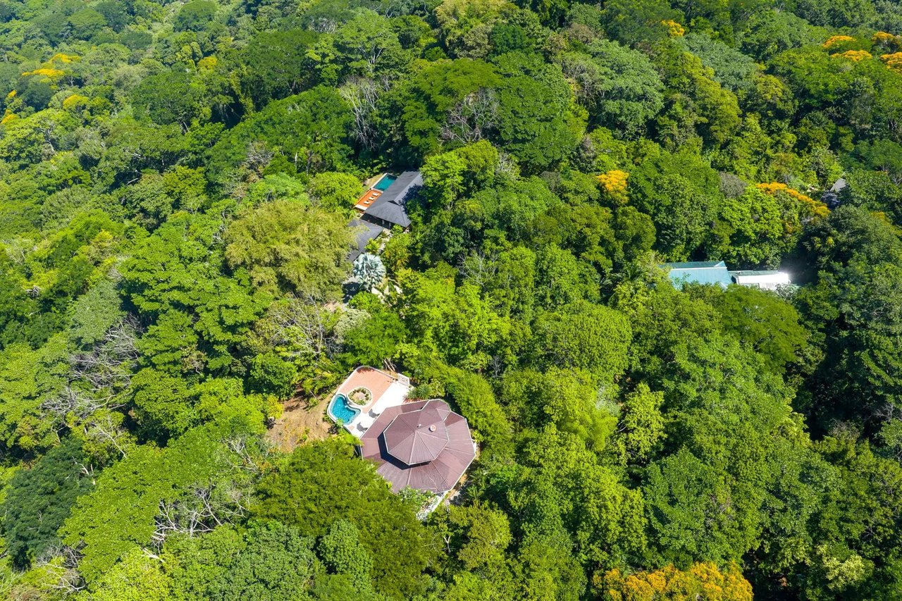 Ocean View Retreat Estate, Dominical, Puntarenas