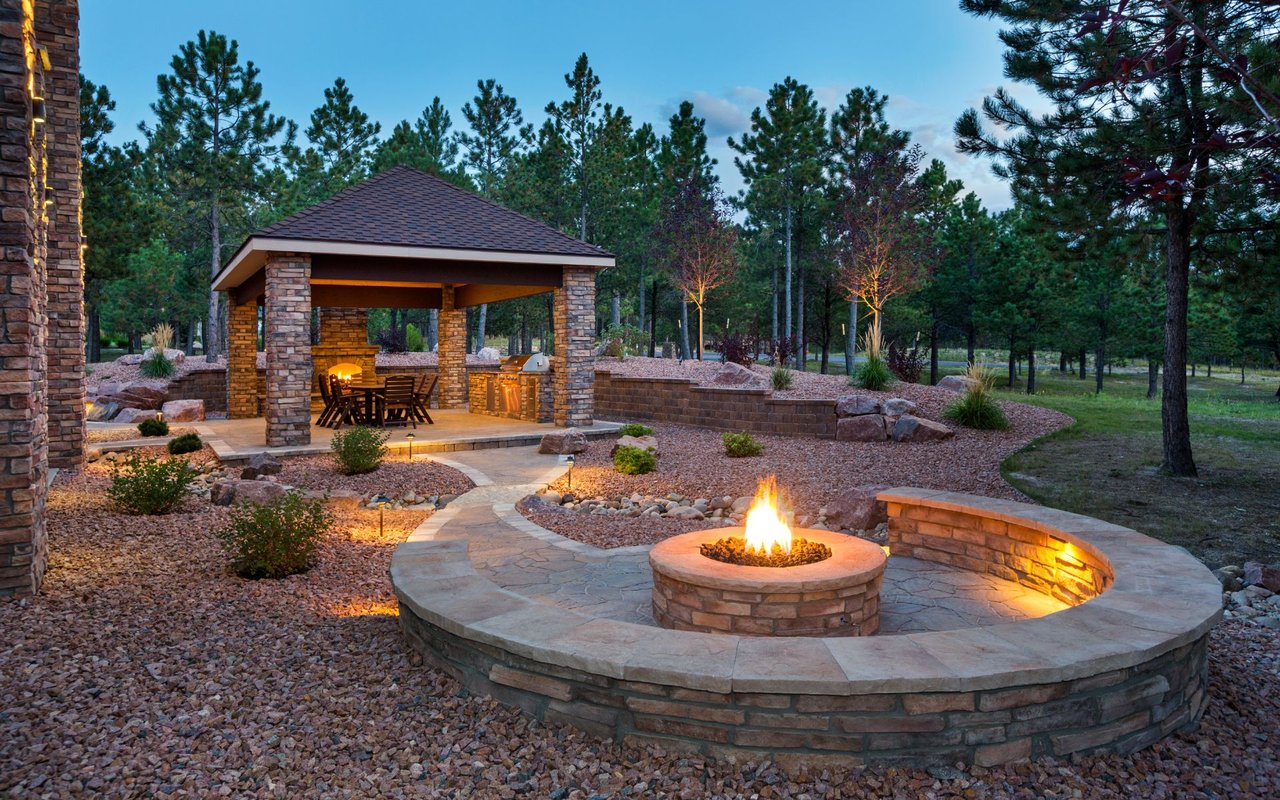Patio Furniture Inspiration: How to Bring Luxury Outdoors