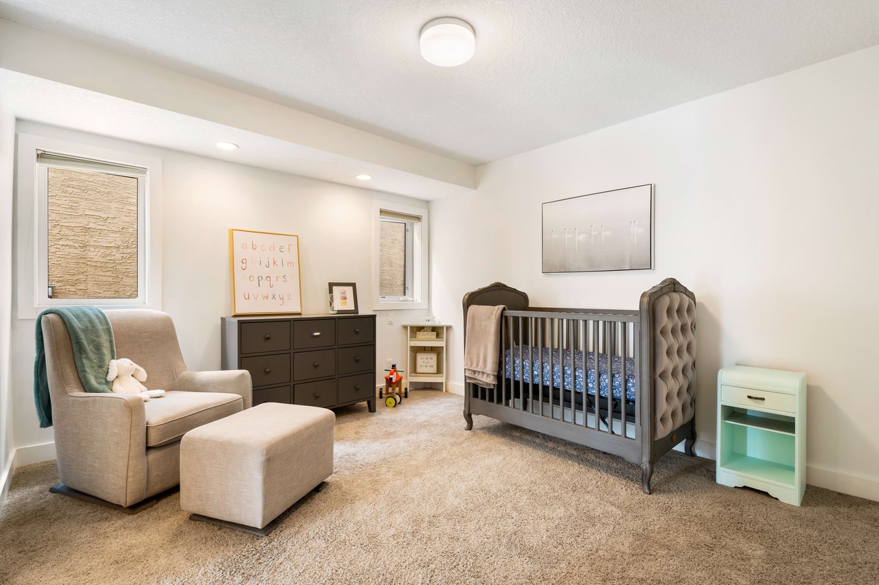 2020 27 Avenue SW Unit: 1