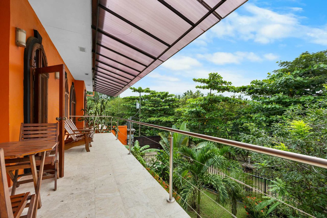 Titled Beachfront Casa de Sueños