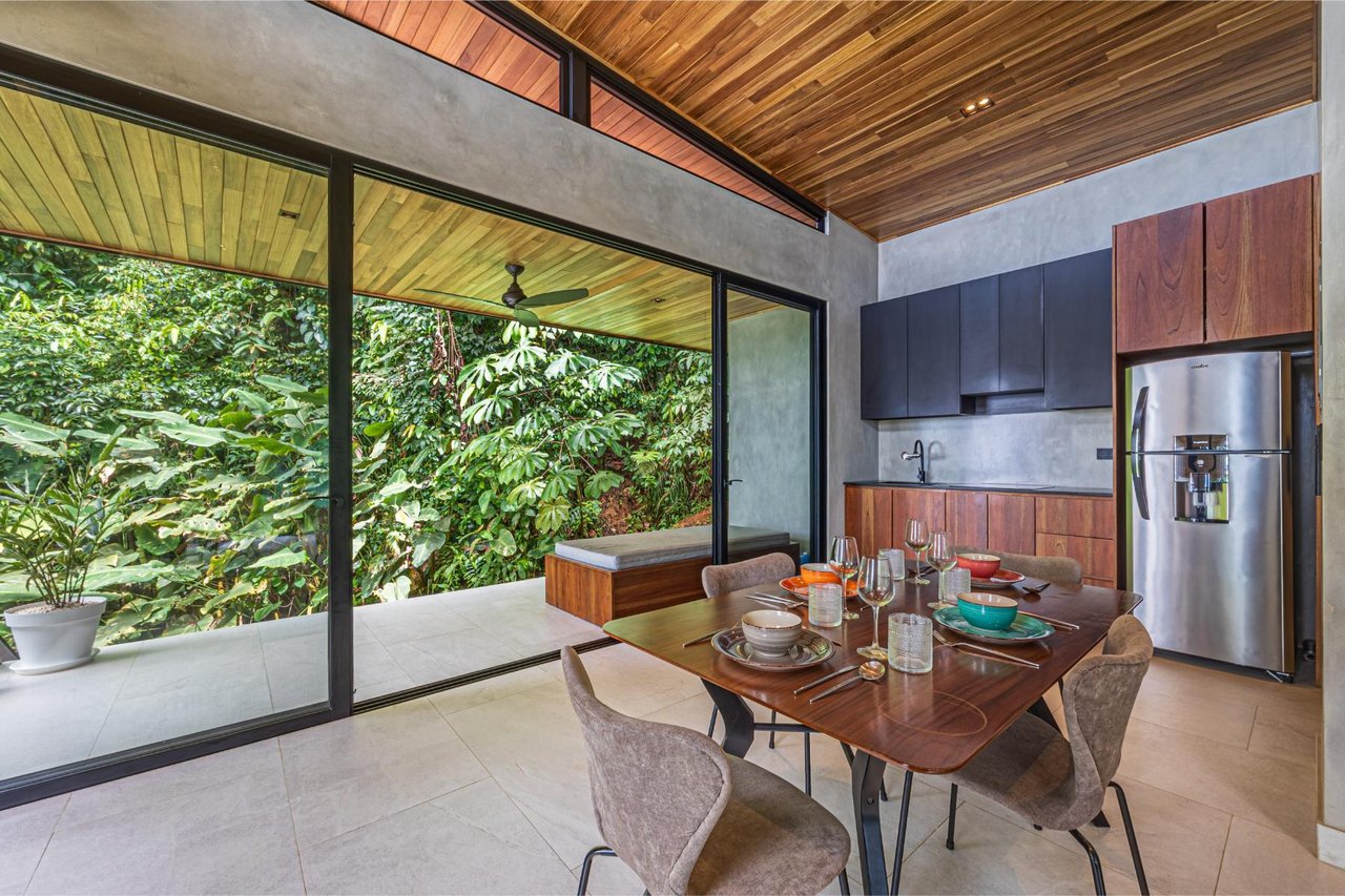 Private Waterfall Luxury Estate, Dominical, Puntarenas