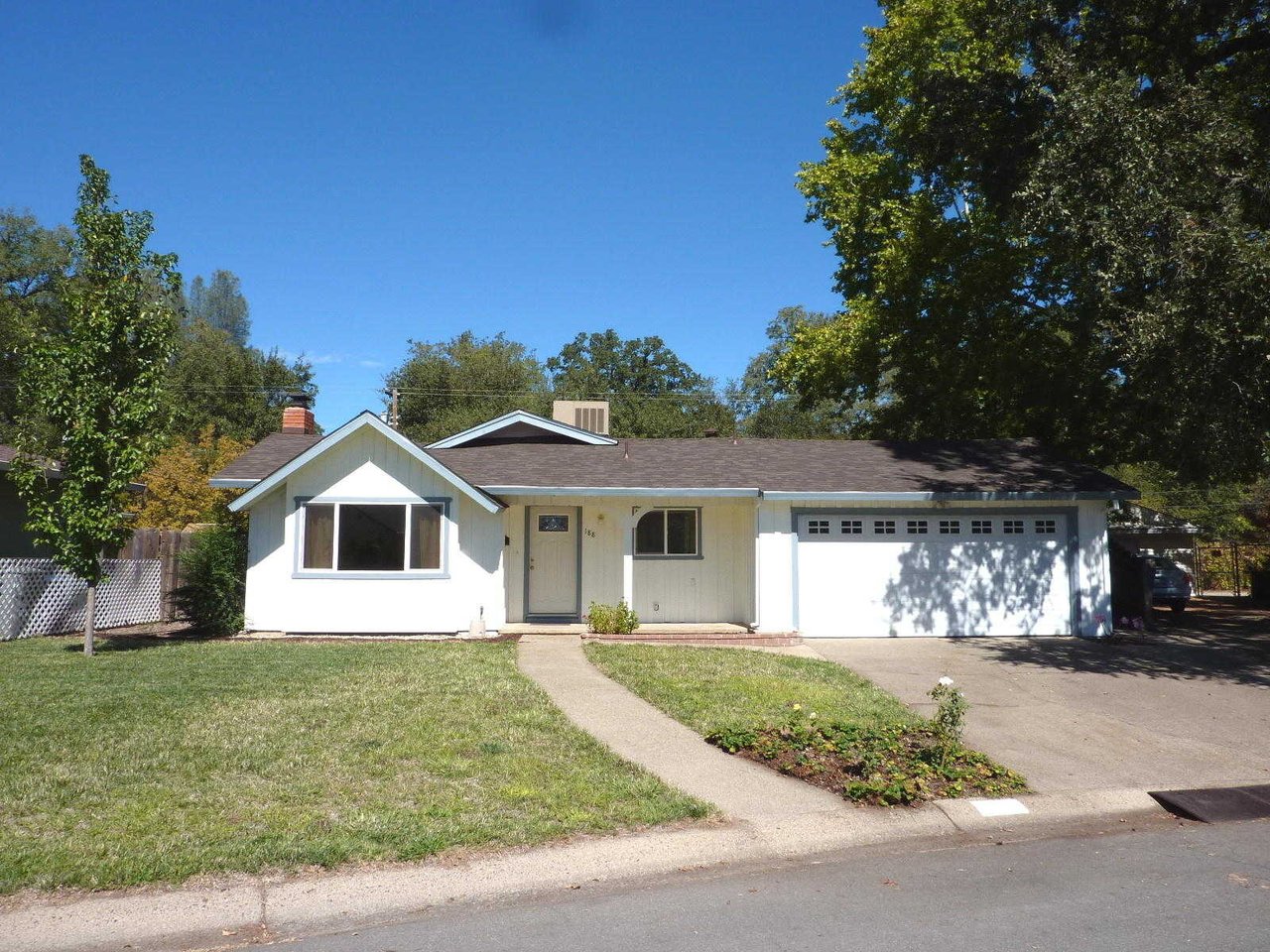 188 OLEANDER CIR