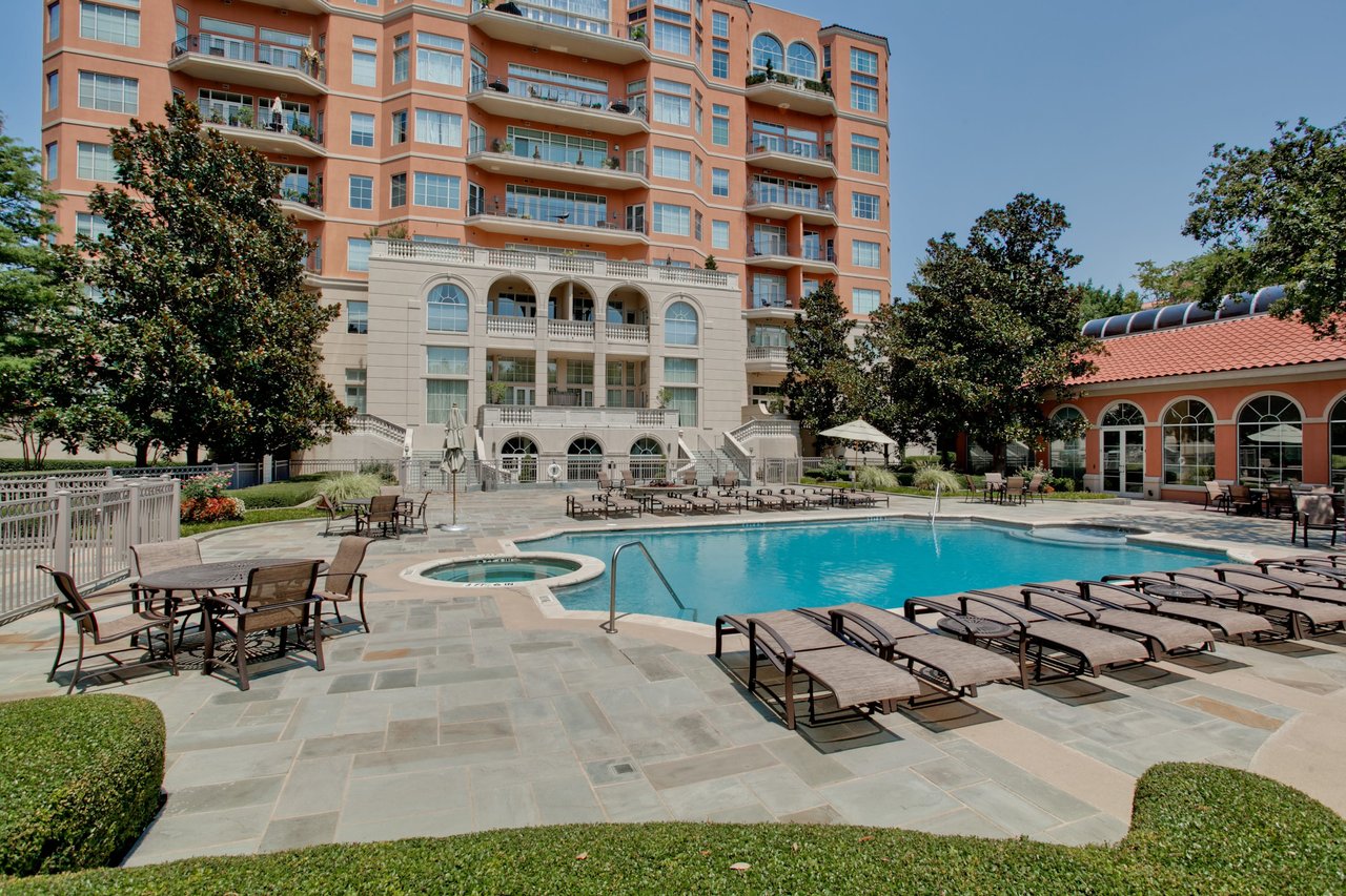 Plaza Residences