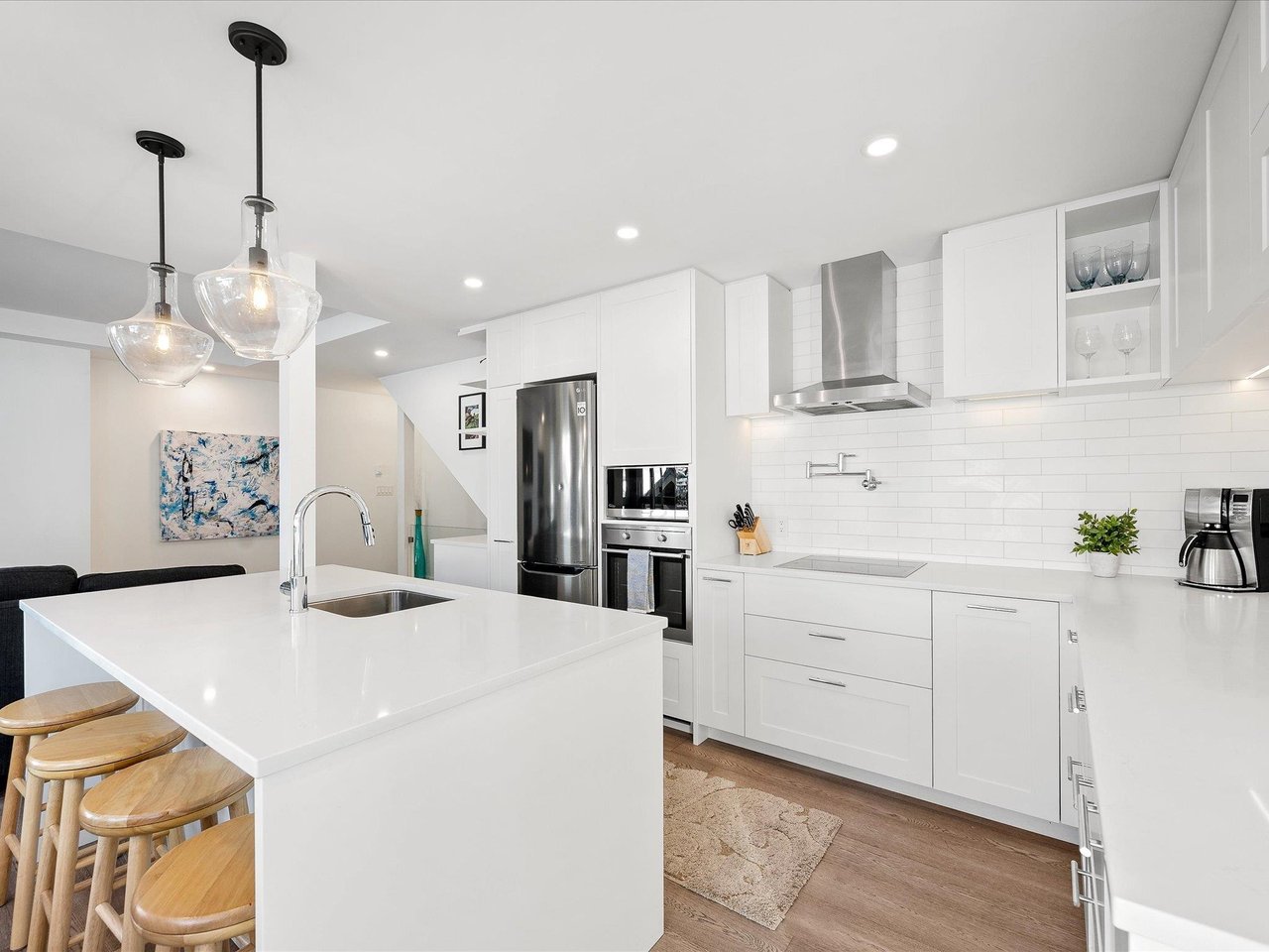 209-4865 Painted Cliff Rd