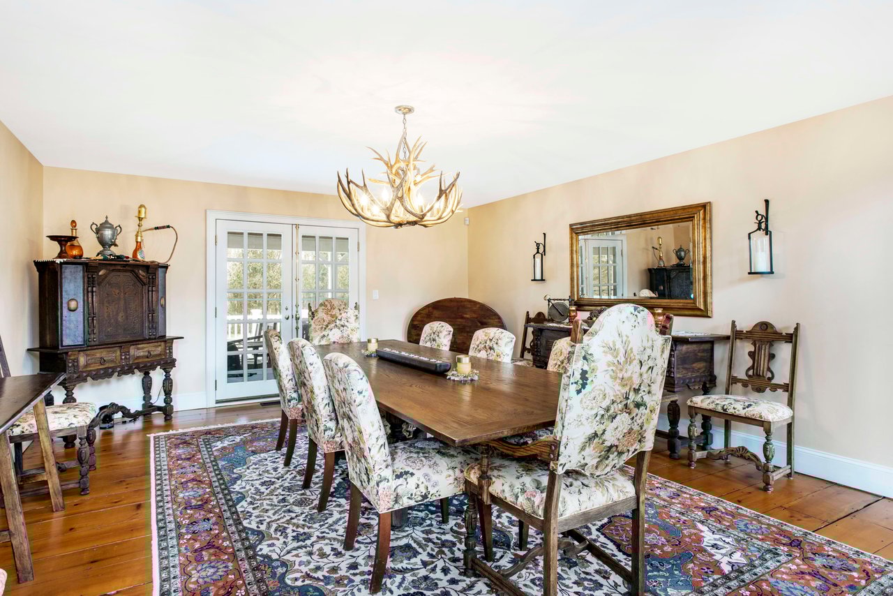 Sprawling Sagaponack South Traditional