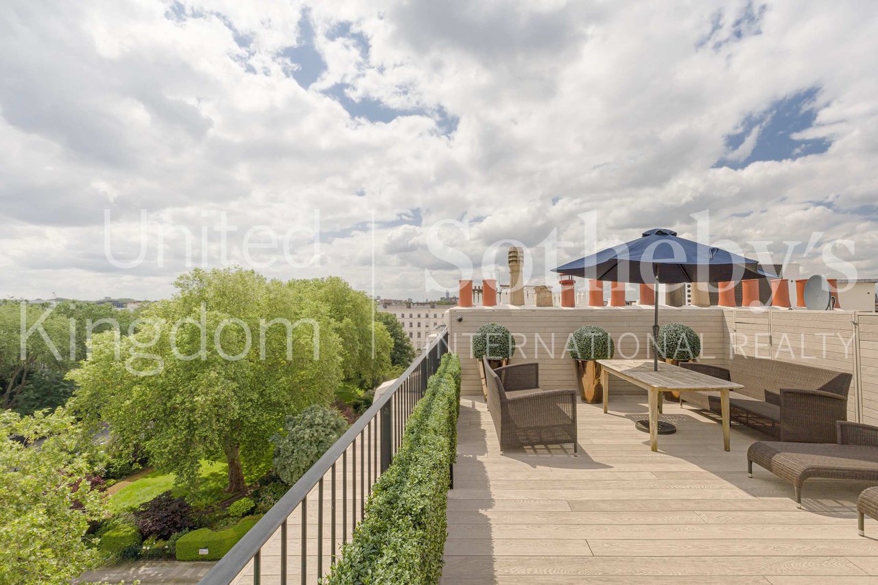 Eaton Square Penthouse 