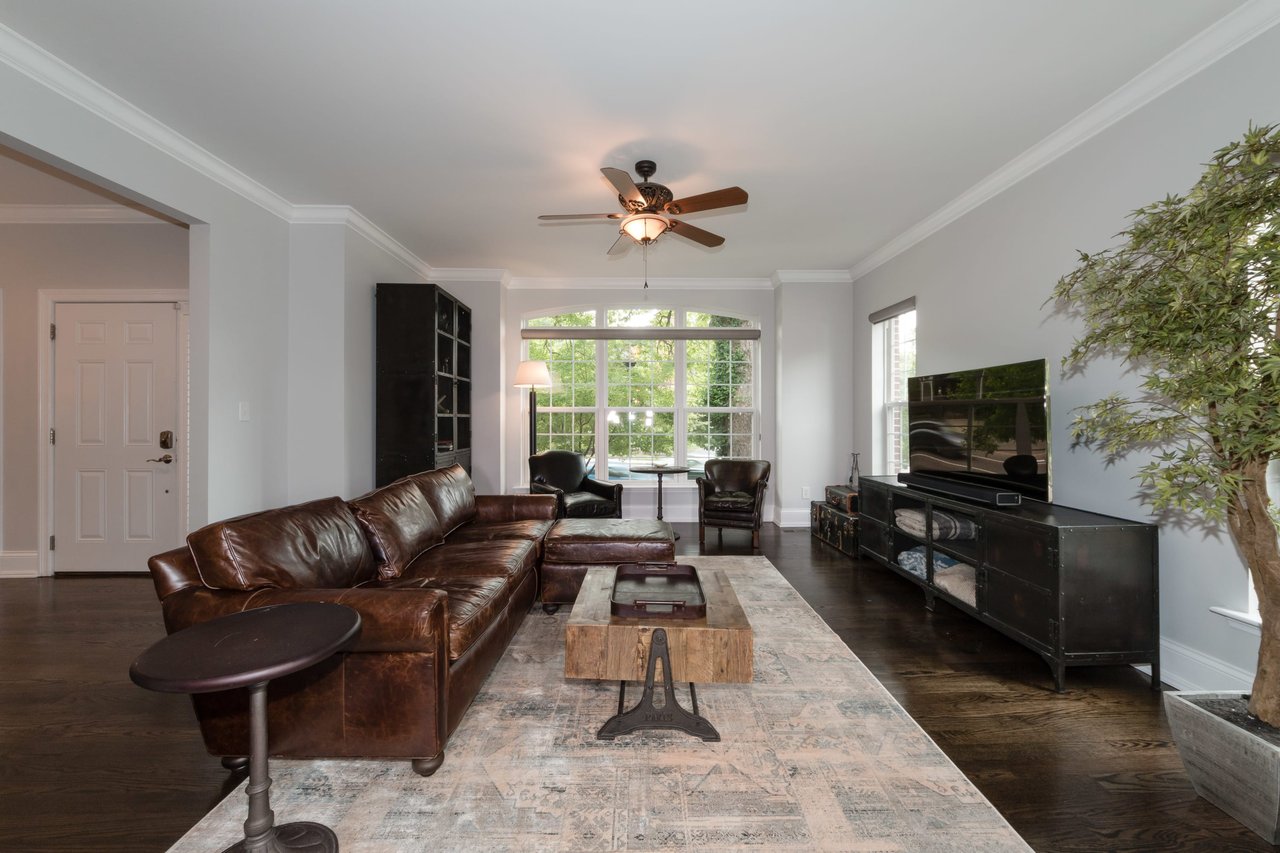 Fabulous Condo Alternative Just Steps From Heart of Clayton