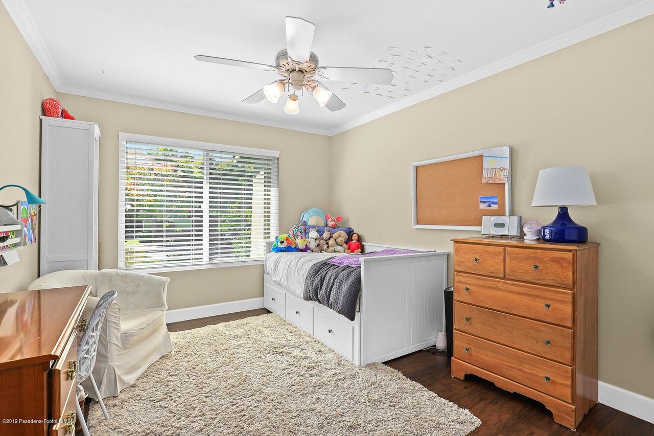 2412 San Fernando Ct