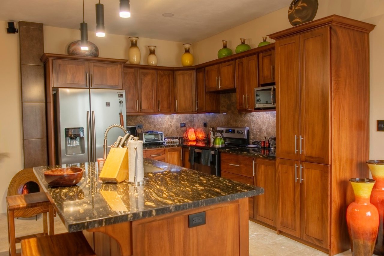 Tropical Villa with Guest Casita, Perez Zeledon, San Jose