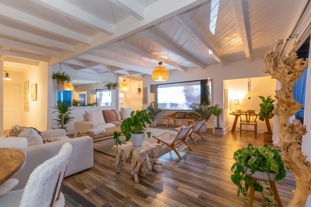 MALIBU BEACH HOUSE 48