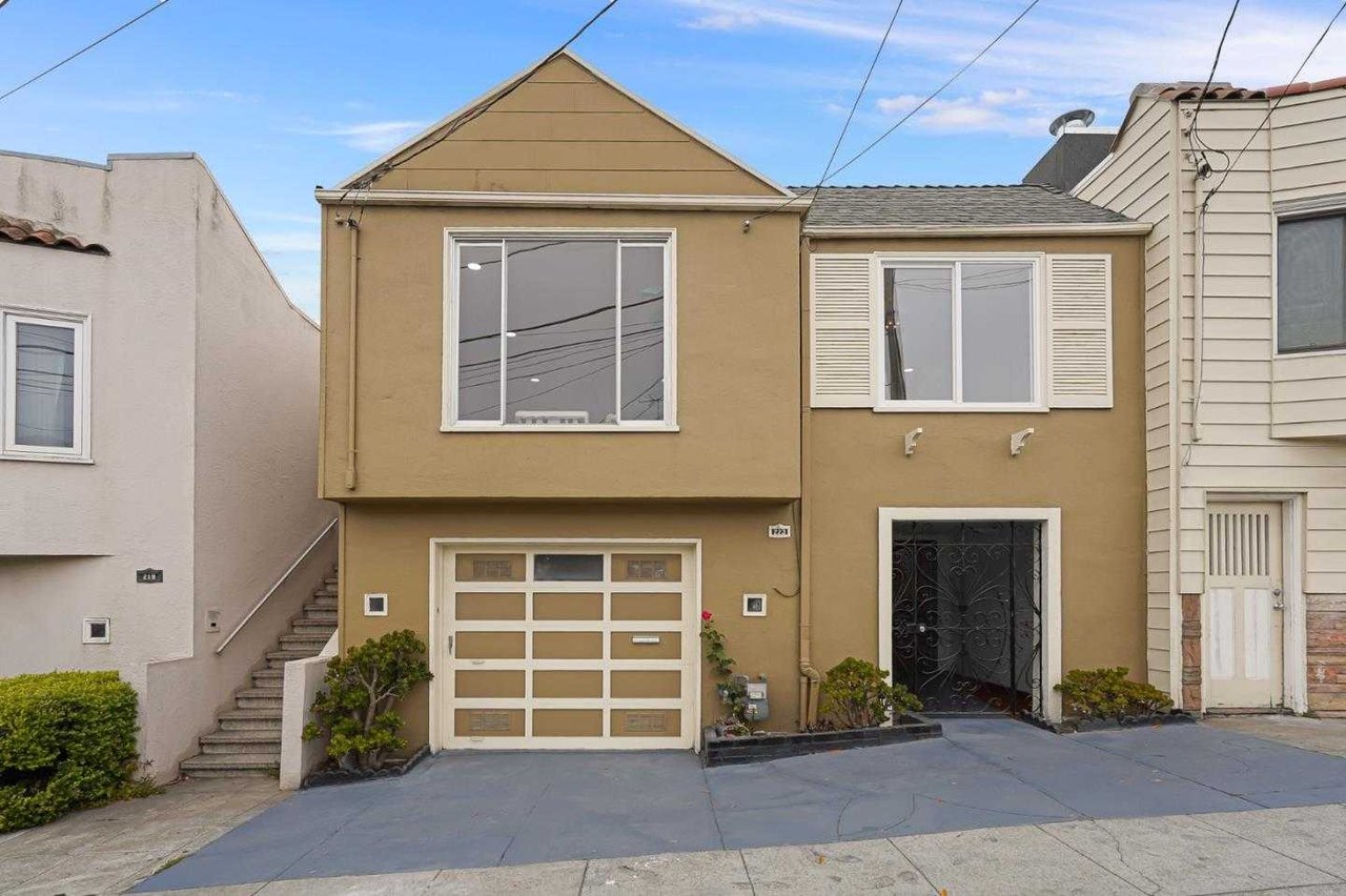 223 Orizaba AVE