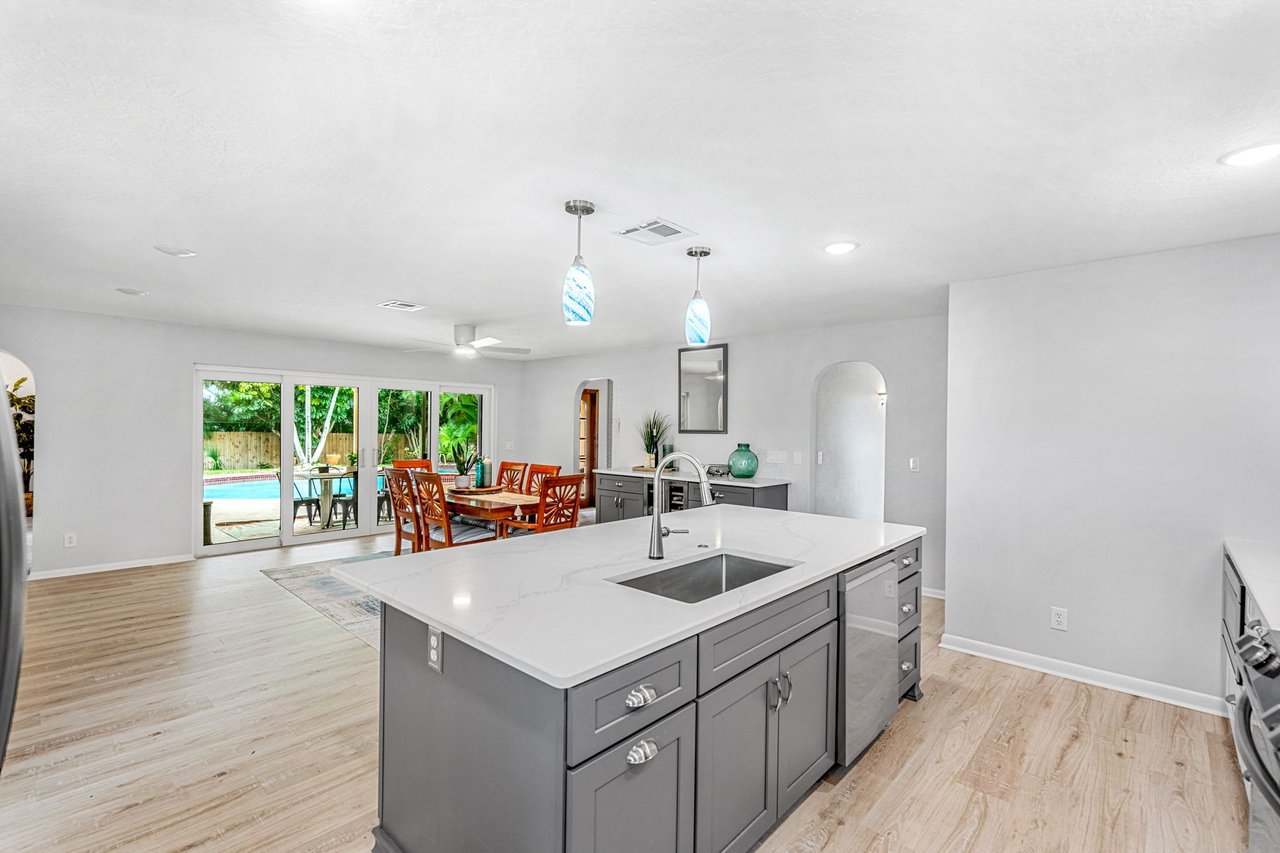 627 Franklyn Avenue