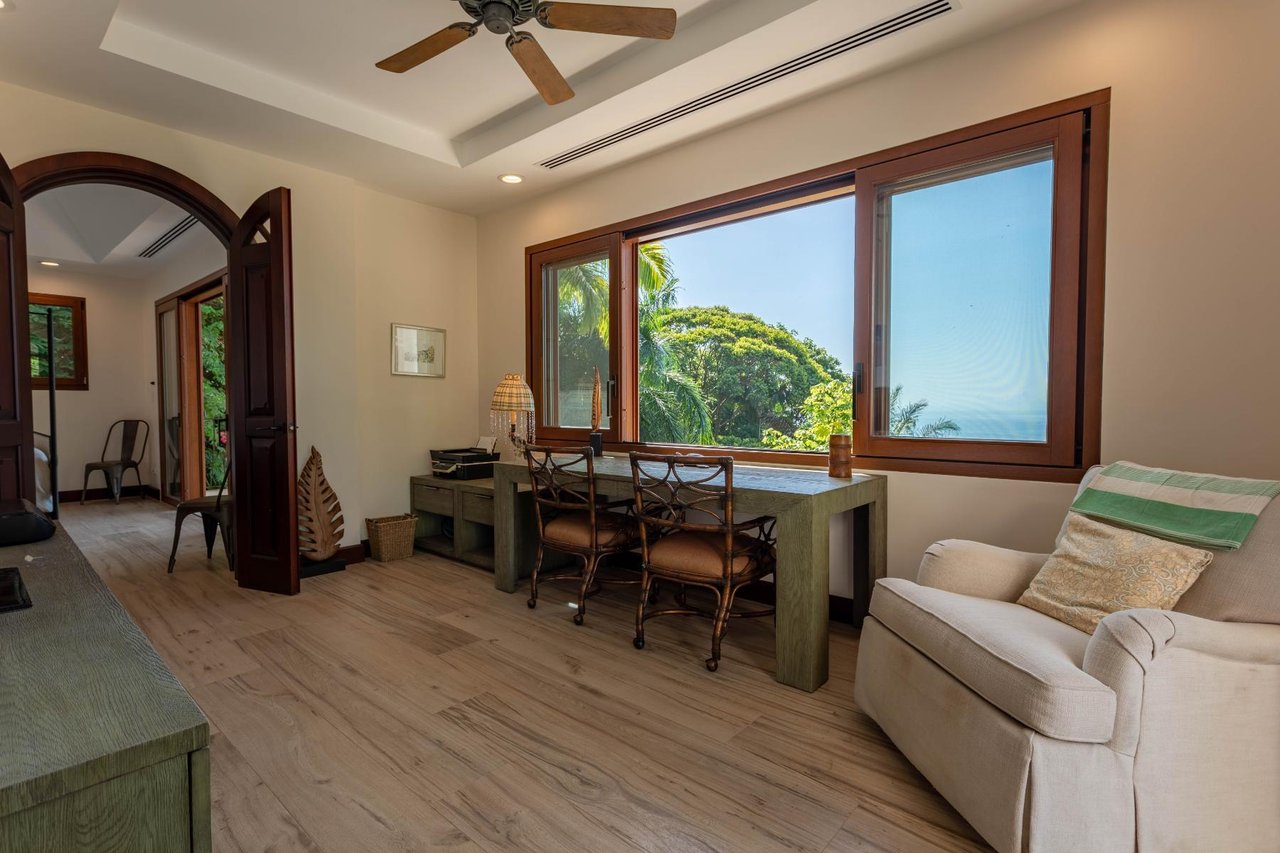 Private Ocean View Estate, Dominical, Puntarenas